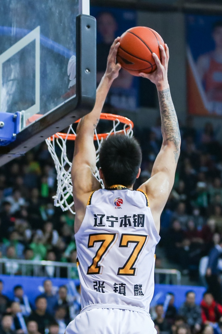 常规赛第37轮最佳阵容:张镇麟&吴前&琼斯&赵睿&阿不都