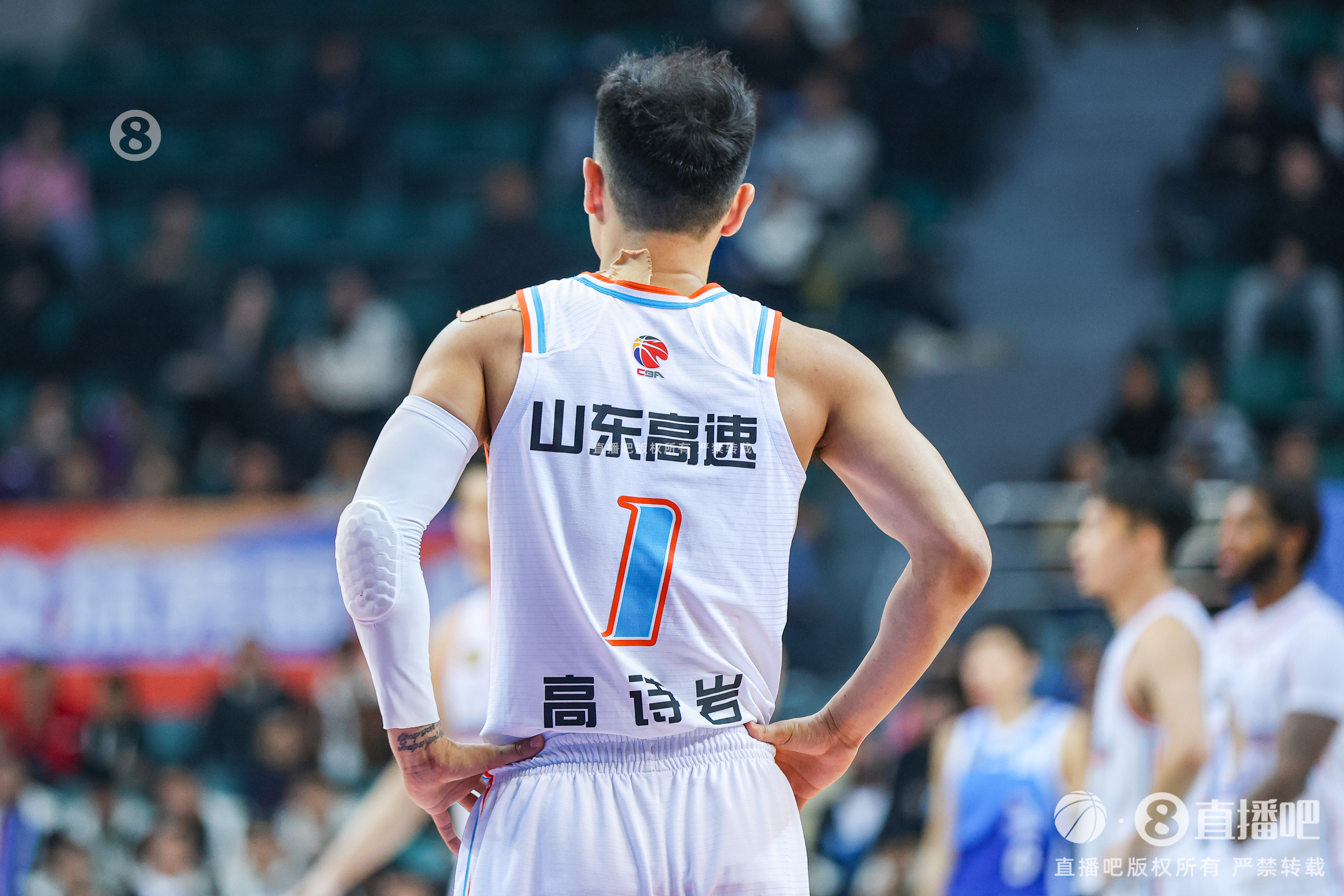  慢热！首节山东落后四川1分 全队首发5人单节合计仅拿到3分